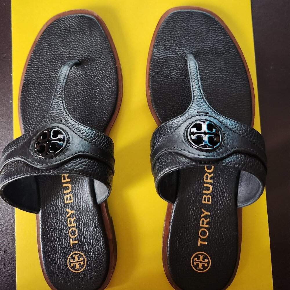 Tory Burch Leather flip-flops Sandals Black, worn once, size 6.5